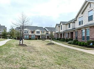 2707 Hyde Park Dr, Grand Prairie, TX 75050