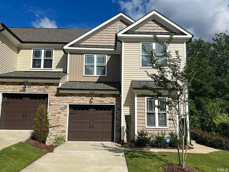 555 Mariah Towns Way — Photo 1