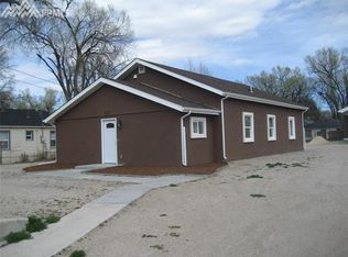 637-639 E Hills Rd, Colorado Springs, CO 80909