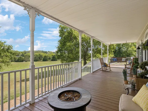 4235 Little Pond Ln, Thompsons Station, TN 37179