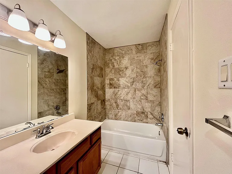 3038 Sam Houston Dr — Photo 19