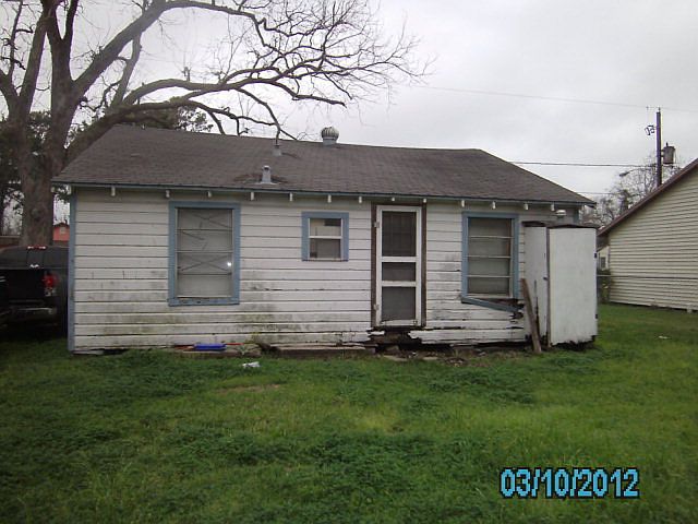 1st image of 405 Aycock St