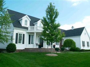 1718 Ashford Ln, Waunakee, WI 53597