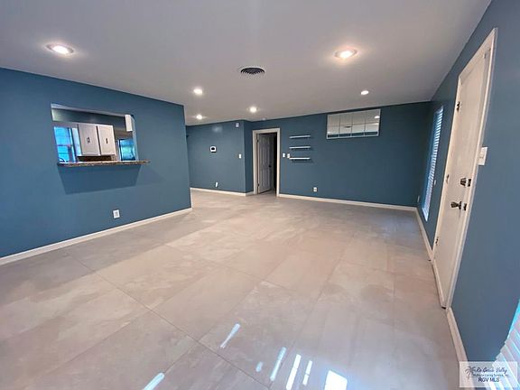 3rd image of 1602 Bobby Jones Dr #20
