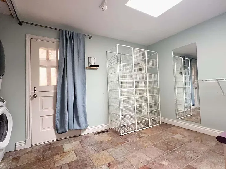 1105 Eyremount Dr — Photo 11
