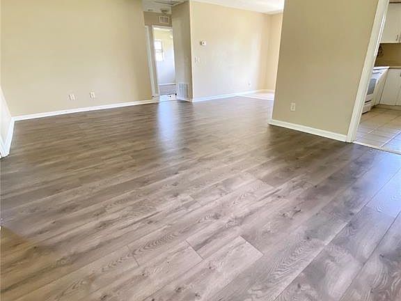 5th image of 22227 Bahama Ave