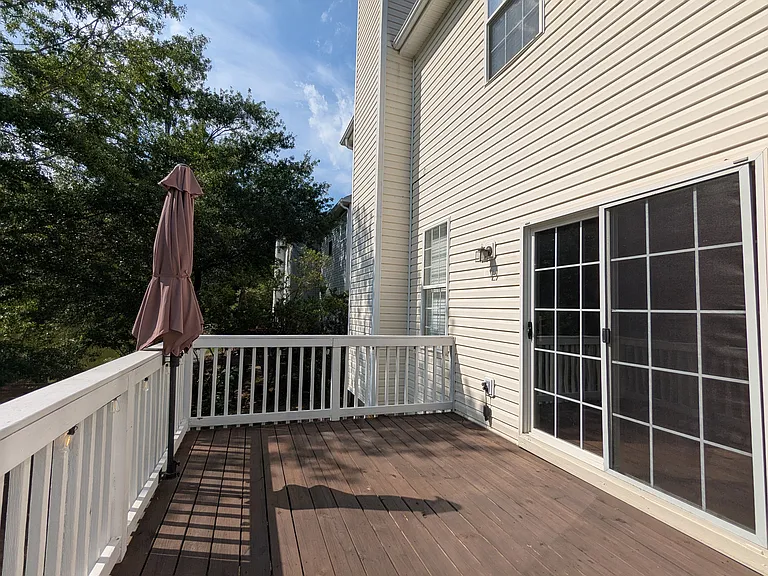 12 Lake Valley Ct — Photo 24