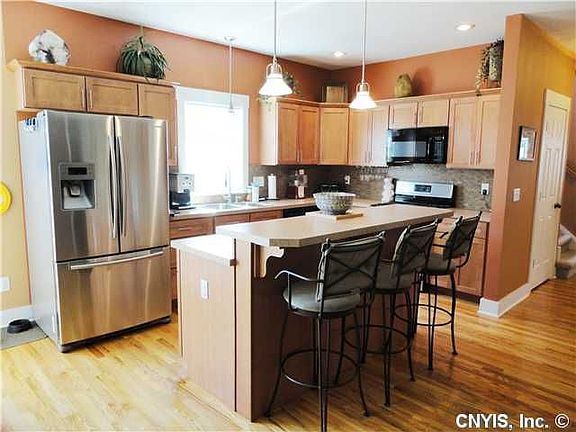 2nd image of 3107 Kingsbridge Ln