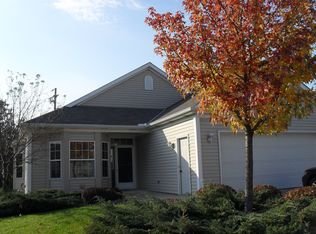 122 Village Dr #4, Seven Hills, OH 44131