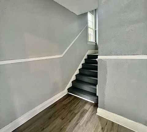 3rd image of 4224 E Washington St #2