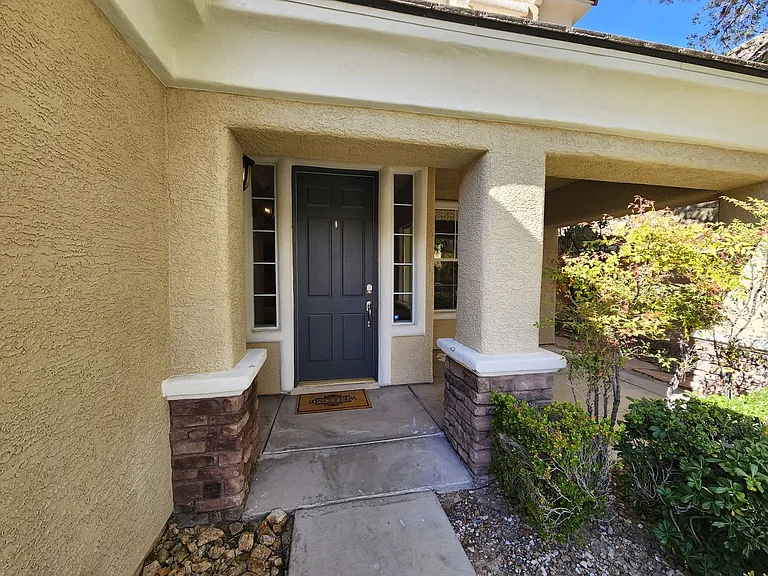 9516 Royal Lamb Dr — Photo 6