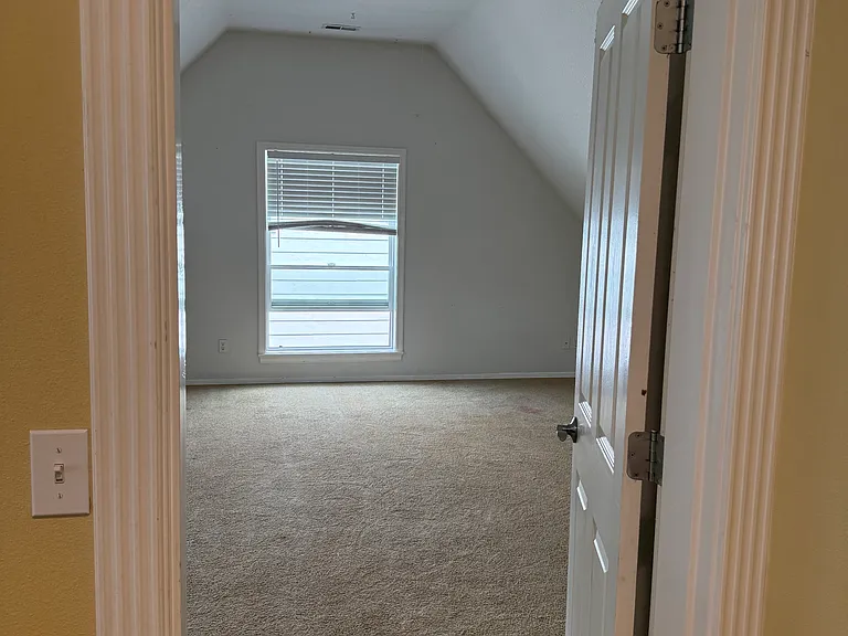 3228 N Main St — Photo 34