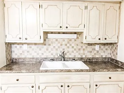 2 bed, 850 sqft, $1,275 — Photo 3