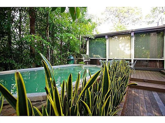 5th image of 240 S Garden Cir