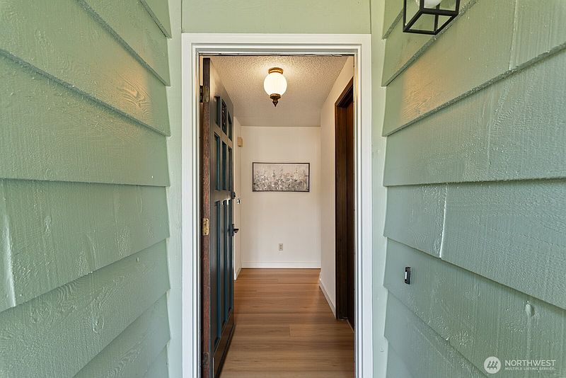 4th image of 3801 37th Drive
