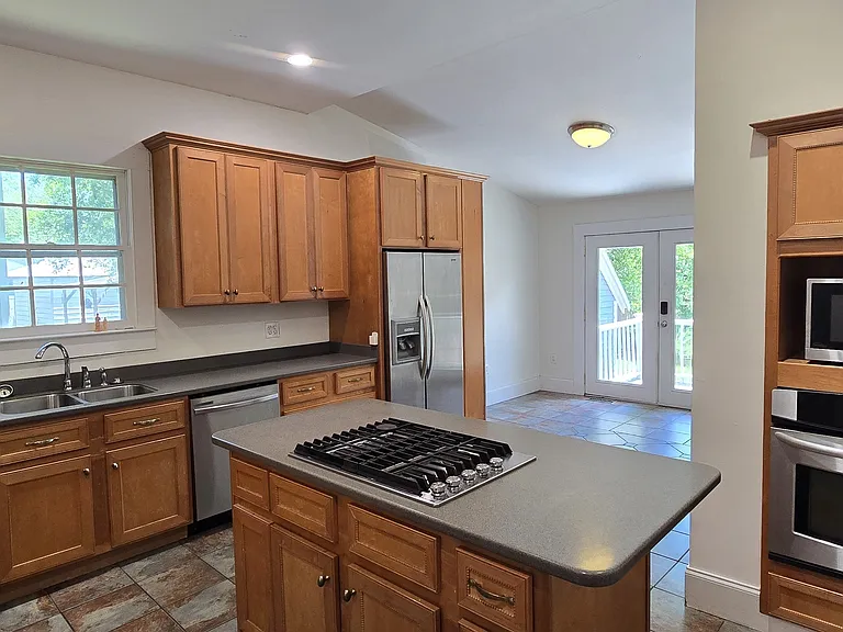 712 Stonewall St — Photo 22