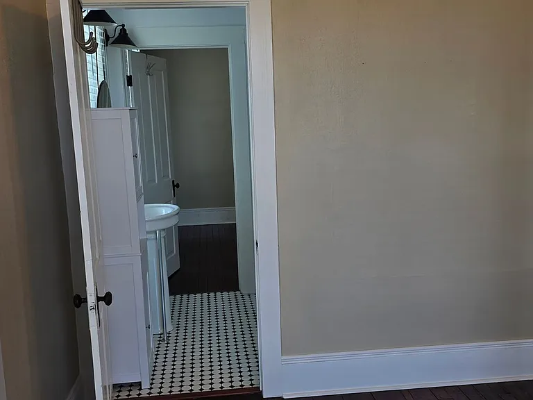 4510 Avenue R 1/2 — Photo 8