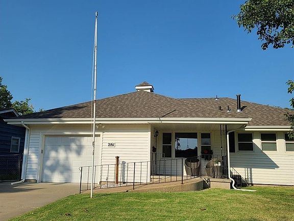 3rd image of 2161 Nottingham Dr