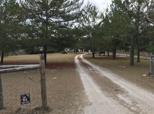 133 Penny Acres Rd, Crescent City, FL 32112