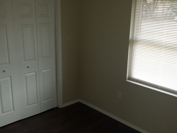 5th image of 6 Overstreet Dr