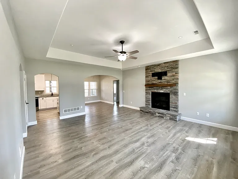 651 Cherokee Rd — Photo 3