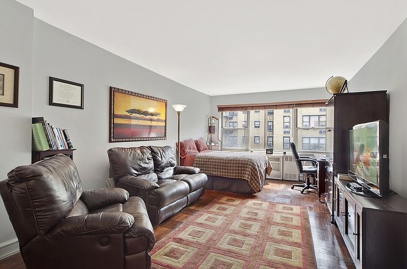1st image of 311 E 71st St #5E