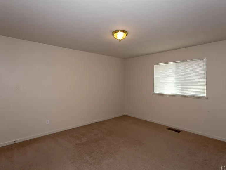 274 Pyramid Ave — Photo 16