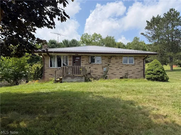 3246 Tabor Ridge Rd NE, Mineral City, OH 44656