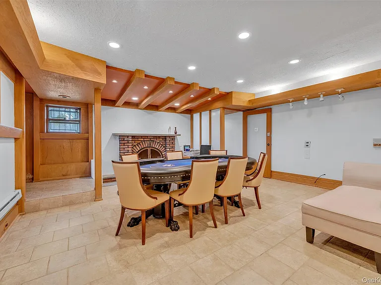8 Plaka Ct — Photo 27