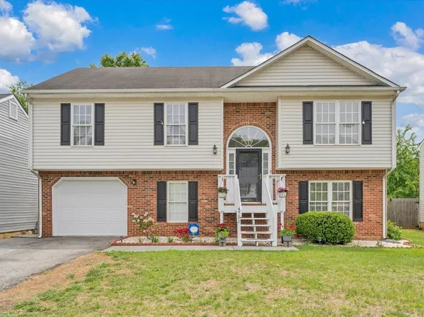 4751 W Vale Rd NE, Roanoke, VA 24019