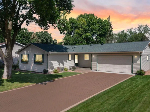 155 107th Ln NW, Coon Rapids, MN 55448