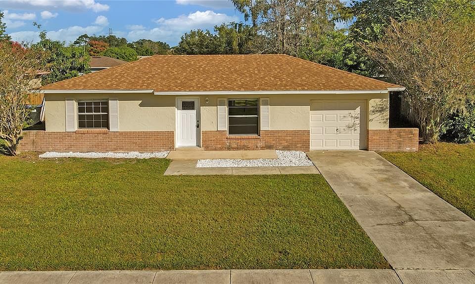 1st image of 8023 Bluebell Ct
