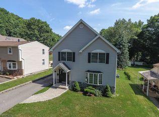 15 Claverack Rd, Clifton, NJ 07013