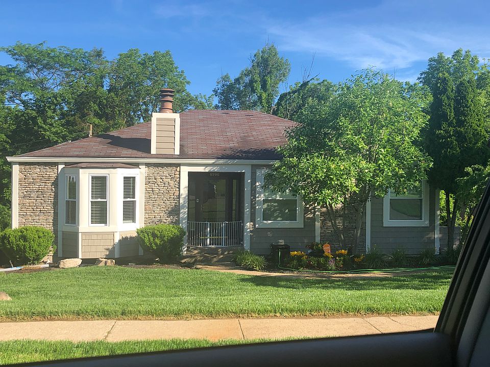 2nd image of 8706 Lantern Lite Pkwy