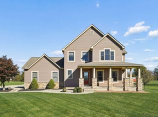 6936 Zane Trail Rd, Circleville, OH 43113