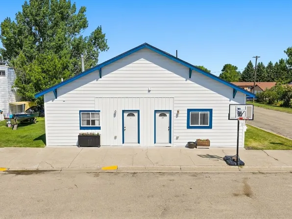 316 & 318 Main St, Glenburn, ND 58740