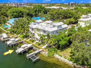 1027 Harbor Villas Dr, North Palm Beach, FL 33408