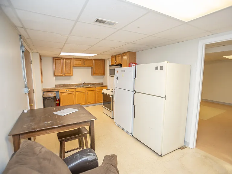 892 Missouri #100-1 — Photo 13