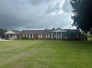 28 Kimbrough Ln, Russellville, AL 35654