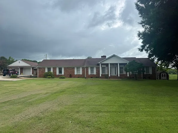 28 Kimbrough Ln, Russellville, AL 35654