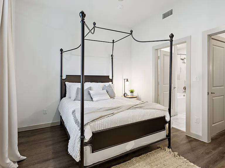 The Mark on Conquest — Photo 5