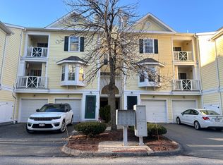 708 Gazebo Cir, Reading, MA 01867
