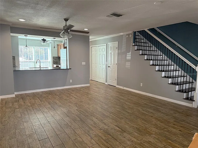 16335 Rambling Vine Dr W — Photo 4