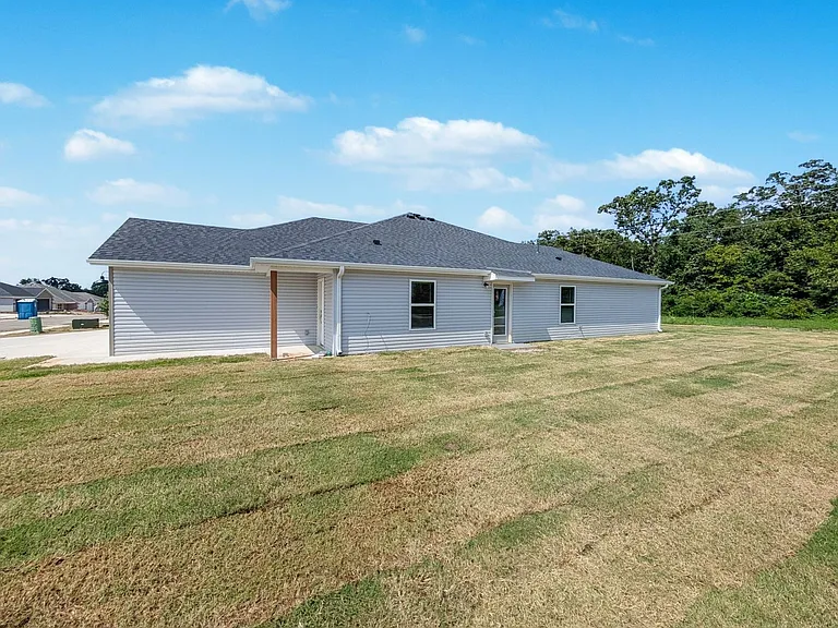 6307 NW Kathleen St — Photo 20
