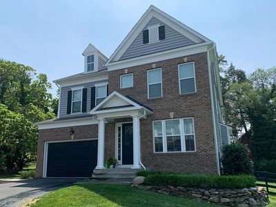 221 S 32nd St, Purcellville, VA, 20132