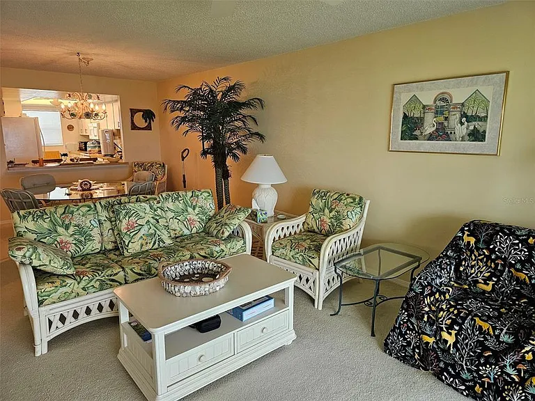 4765 Independence Dr — Photo 14