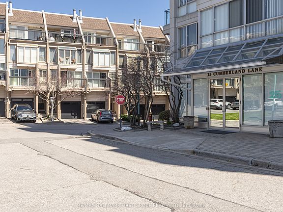 2nd image of 25 Cumberland Ln #110