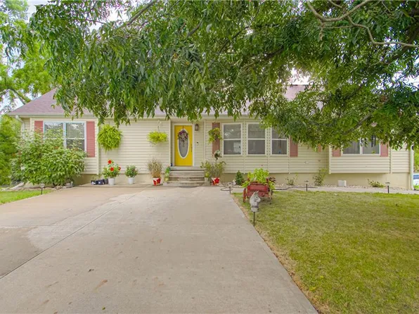 9602 E 31st St S, Independence, MO 64052