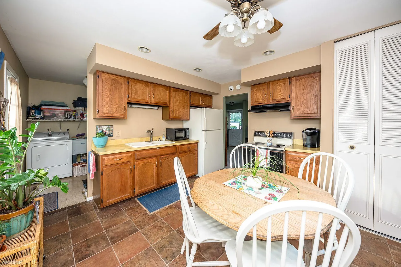 88 Garden Dr photo 1