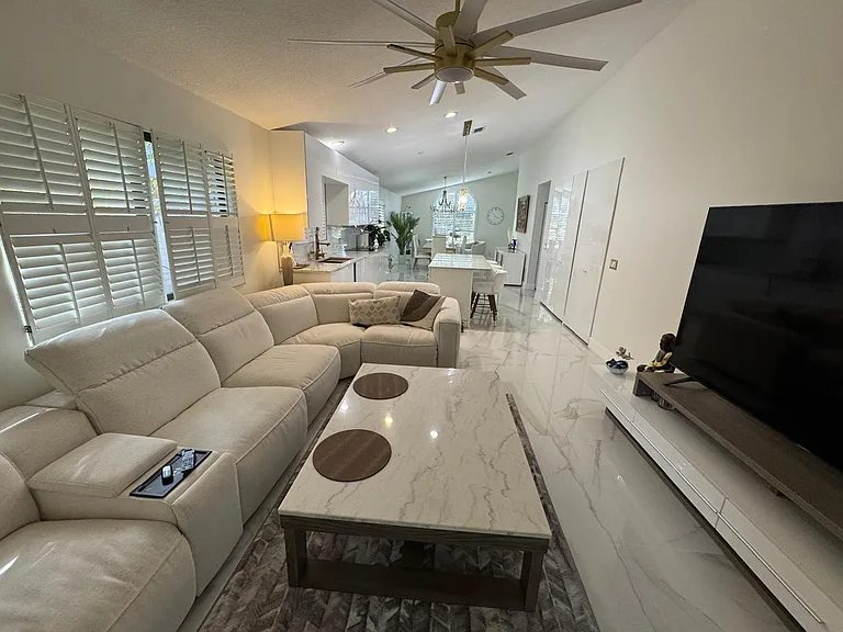 544 NW 38th Ave — Photo 7